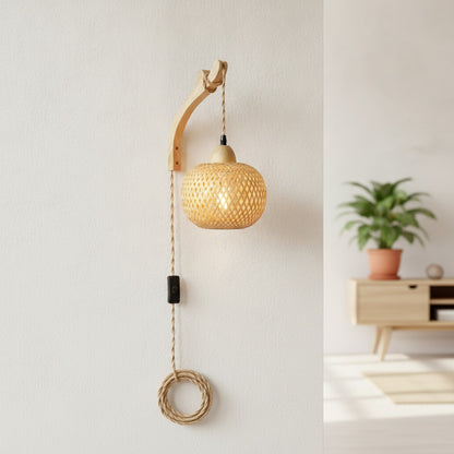 Applique Murale en Bambou et Rotin Naturel - Luminaire Tissé Main Style Bohème